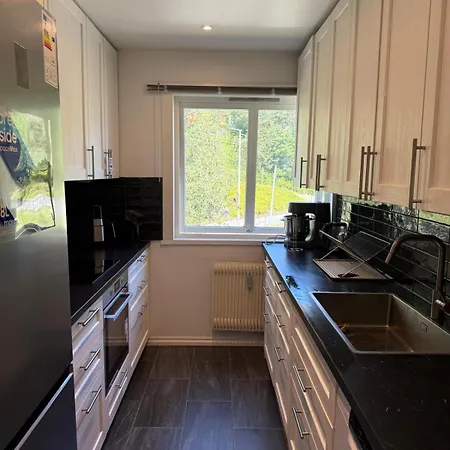 Apartment Charming And Cozy 2-bedroom In *