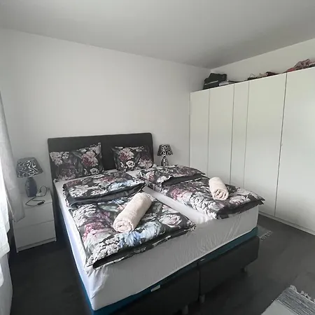 Charming And Cozy 2-bedroom In *